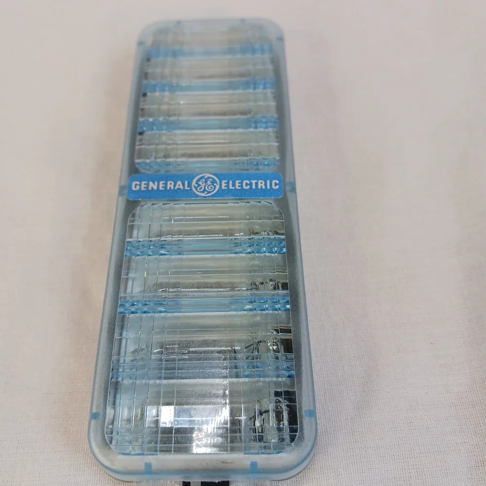 Vintage GE General Electric Flip Flash II Bulbs